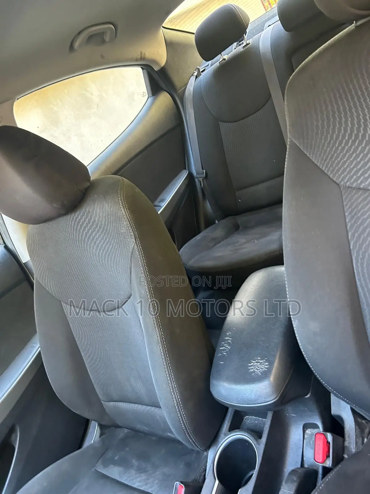 Hyundai Elantra SE 4dr Sedan (1.8L 4cyl 6A) 2015 Black