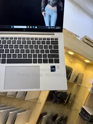 New Laptop HP EliteBook 840 G9 16GB Intel Core i5 SSD 256GB
