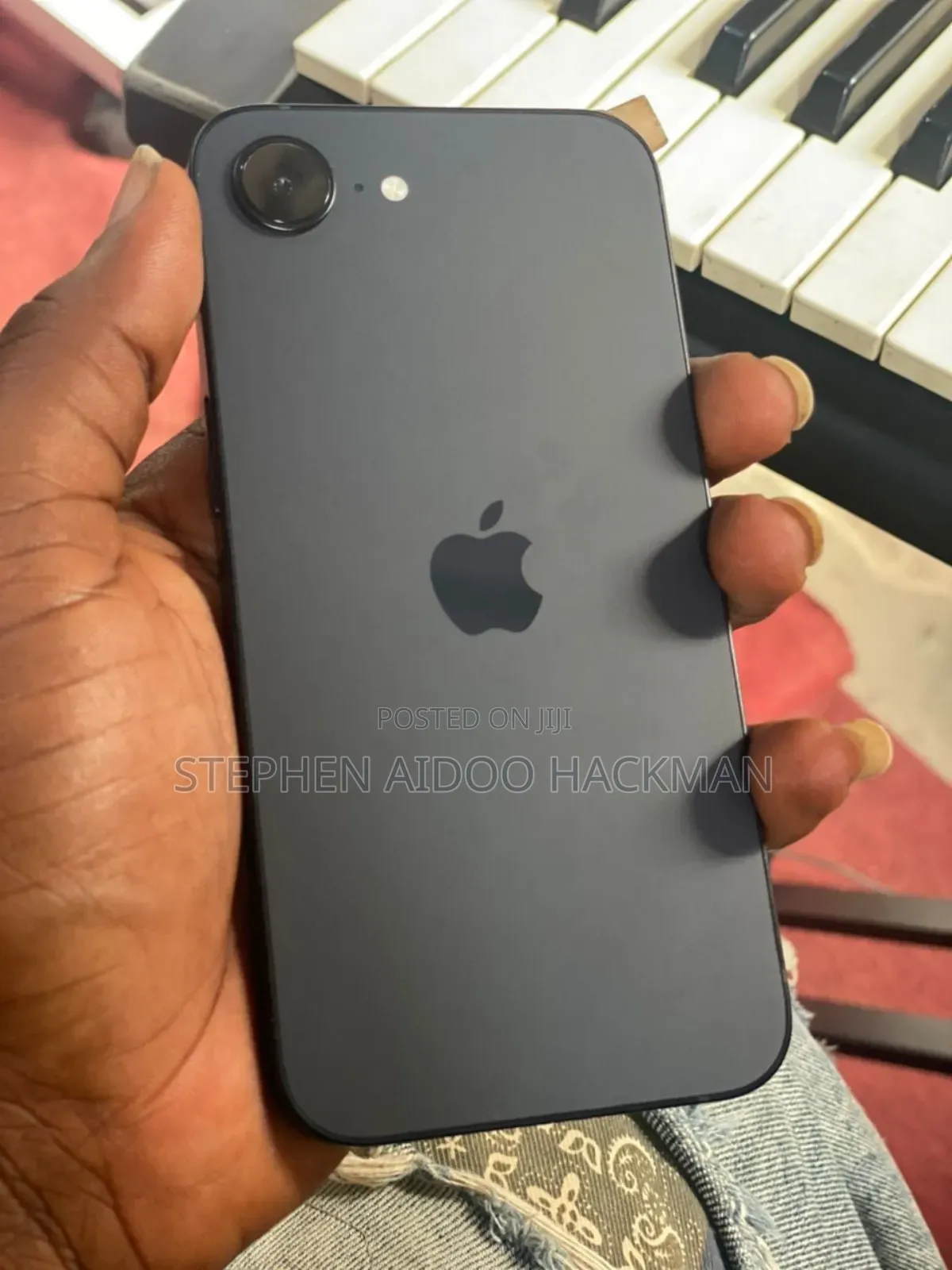Apple iPhone 16e 128 GB Black