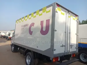 Hyundia Container 2
