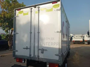 Hyundia Container 2