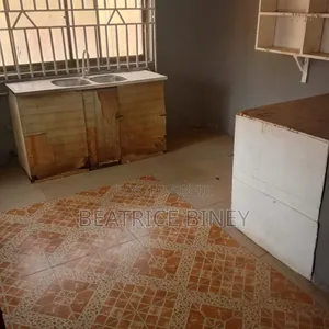 3bdrm House in Manktsemankabi, Agona West Municipal for rent