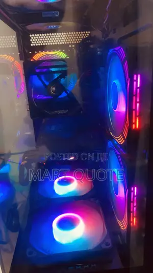 Gigabyte GA-H110MSTX-HD3-ZK 32GB Intel Core i7 HDD+SSD 3T