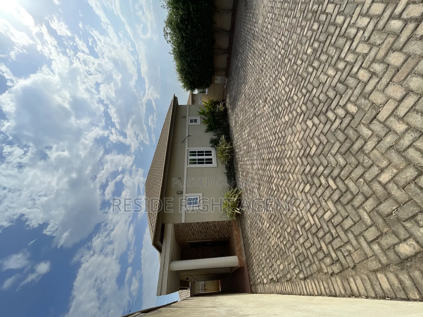 3bdrm House in Dome for sale