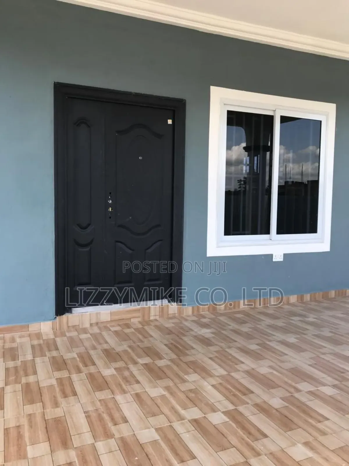 3bdrm House in Lm Estate, Building, Awutu Senya East Municipal for sale