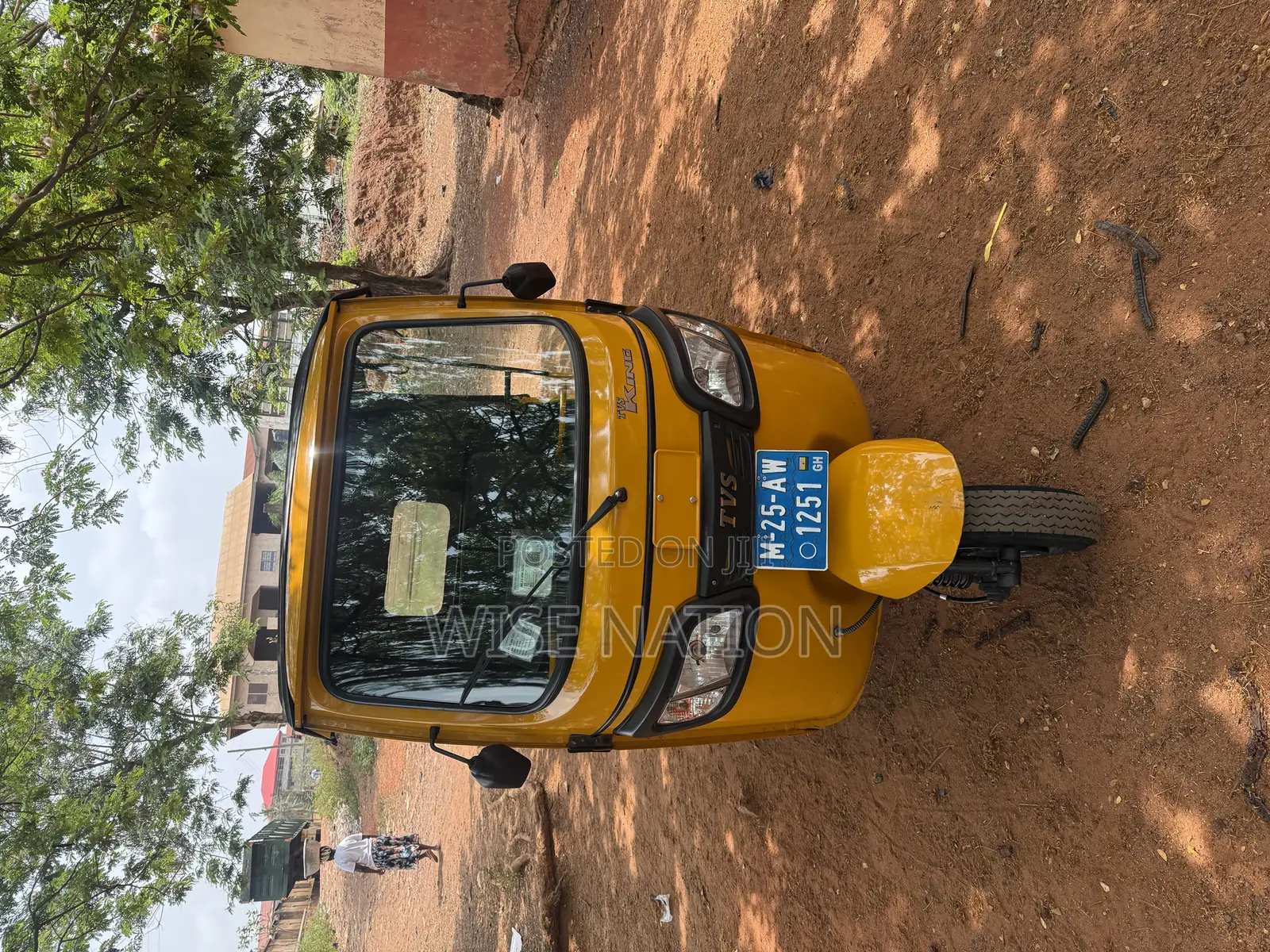 TVS King Deluxe Plus iTouch Start 2025 Yellow