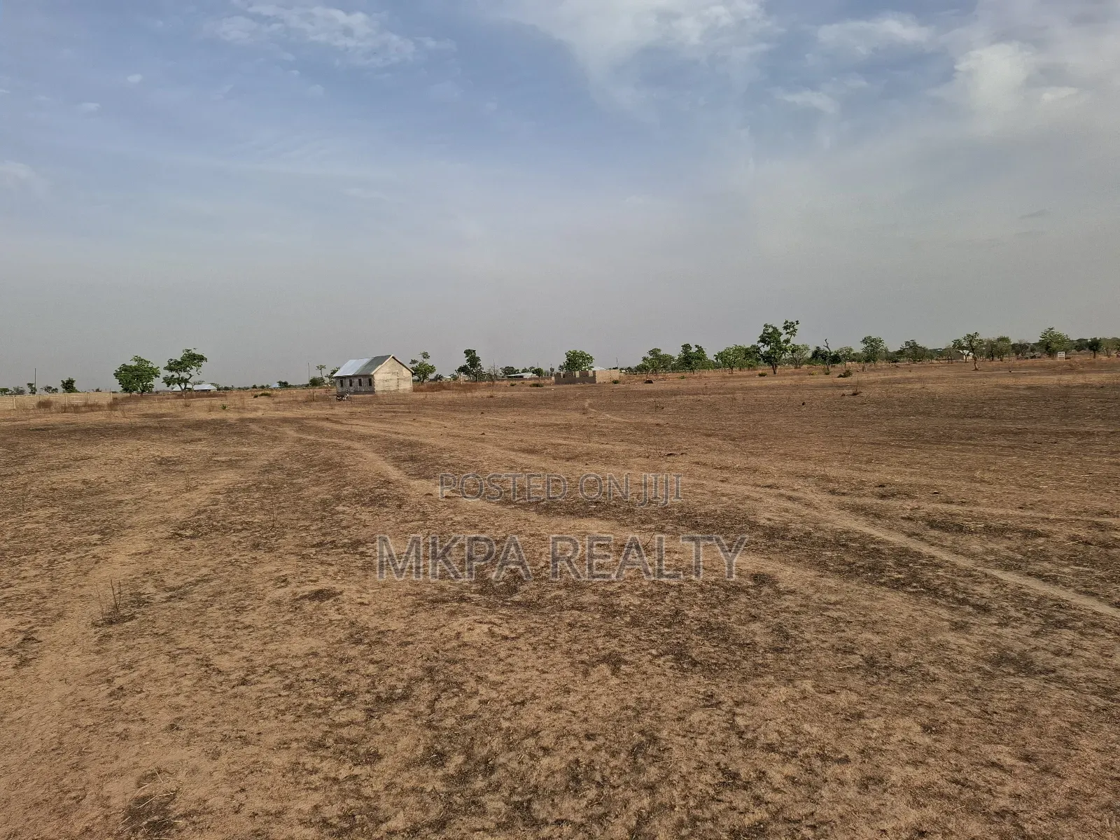 One And Half Acre Land On The Tamale-airpot Road For Sale