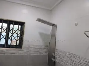 5bdrm House in Chis-Lon Broker, Millenium City for rent