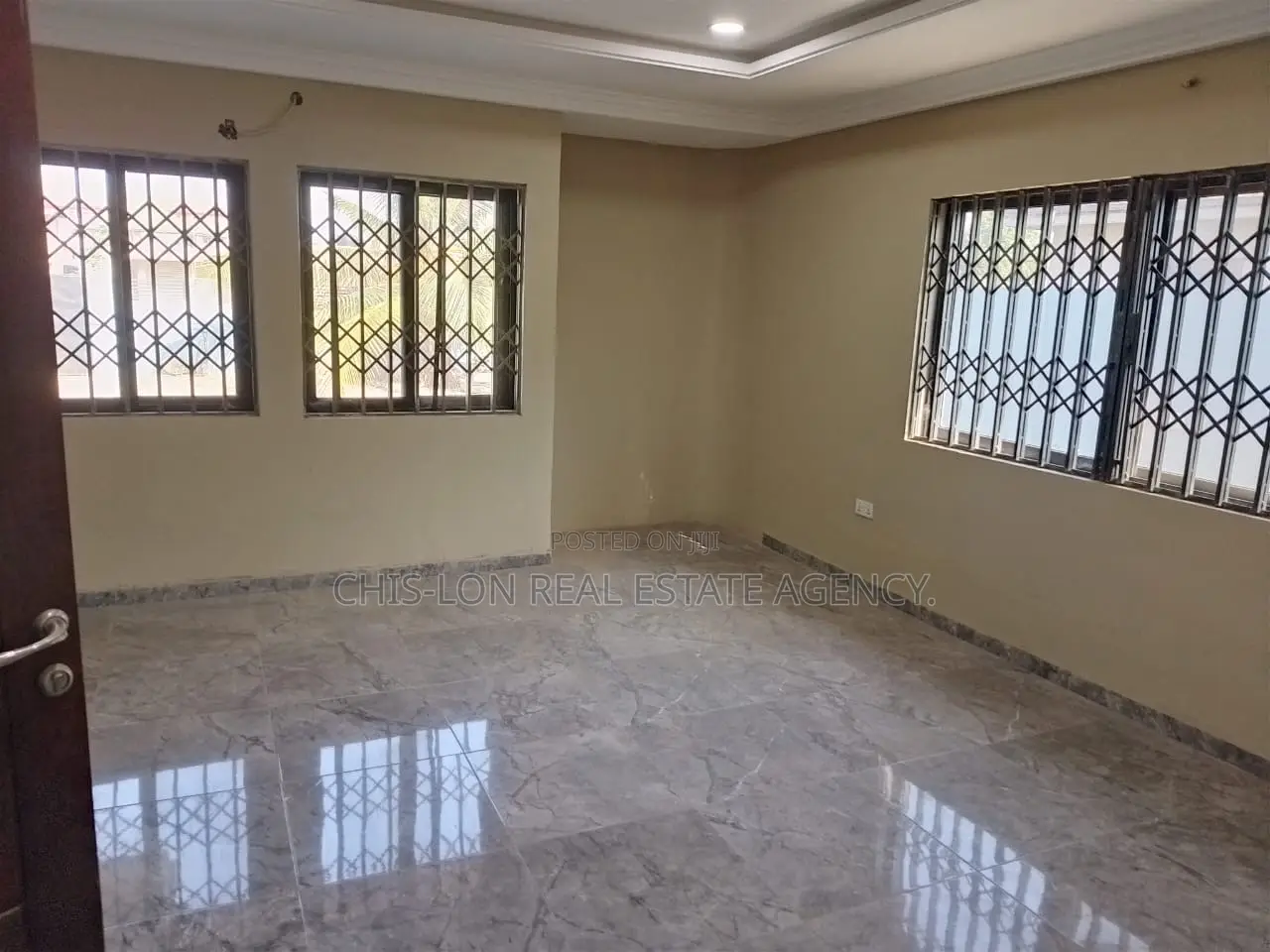 5bdrm House in Chis-Lon Broker, Millenium City for rent