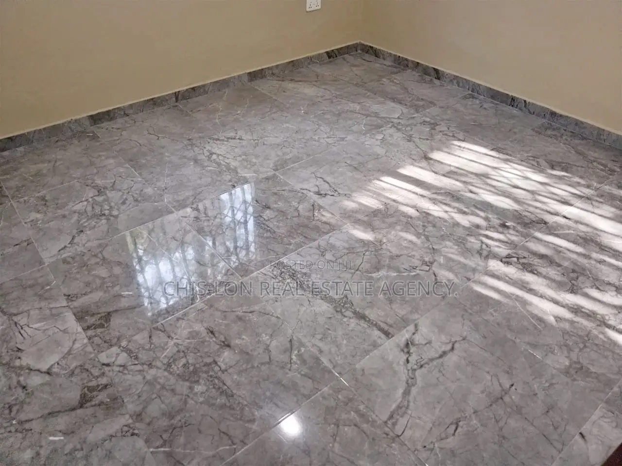 5bdrm House in Chis-Lon Broker, Millenium City for rent