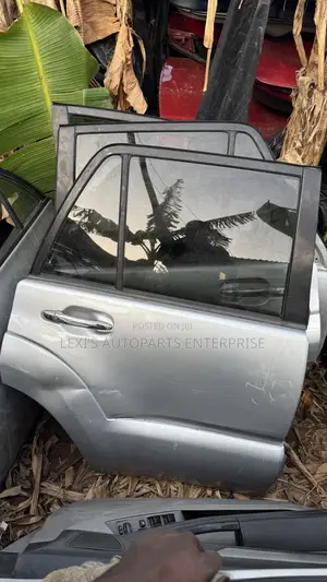 Toyota 4runners 2005,2006,2007,2008,2009 Doors Available