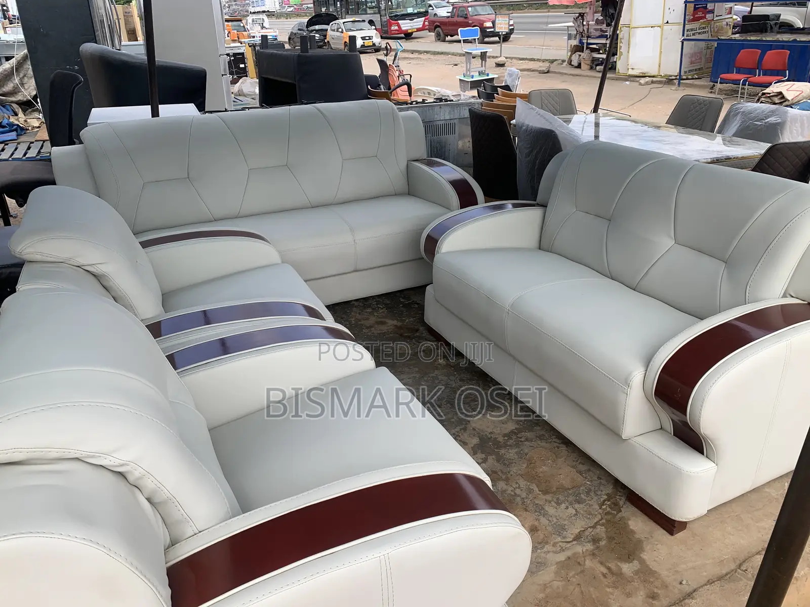 Antique Sofa Set With a Beautiful Wooden Design and a Center Table