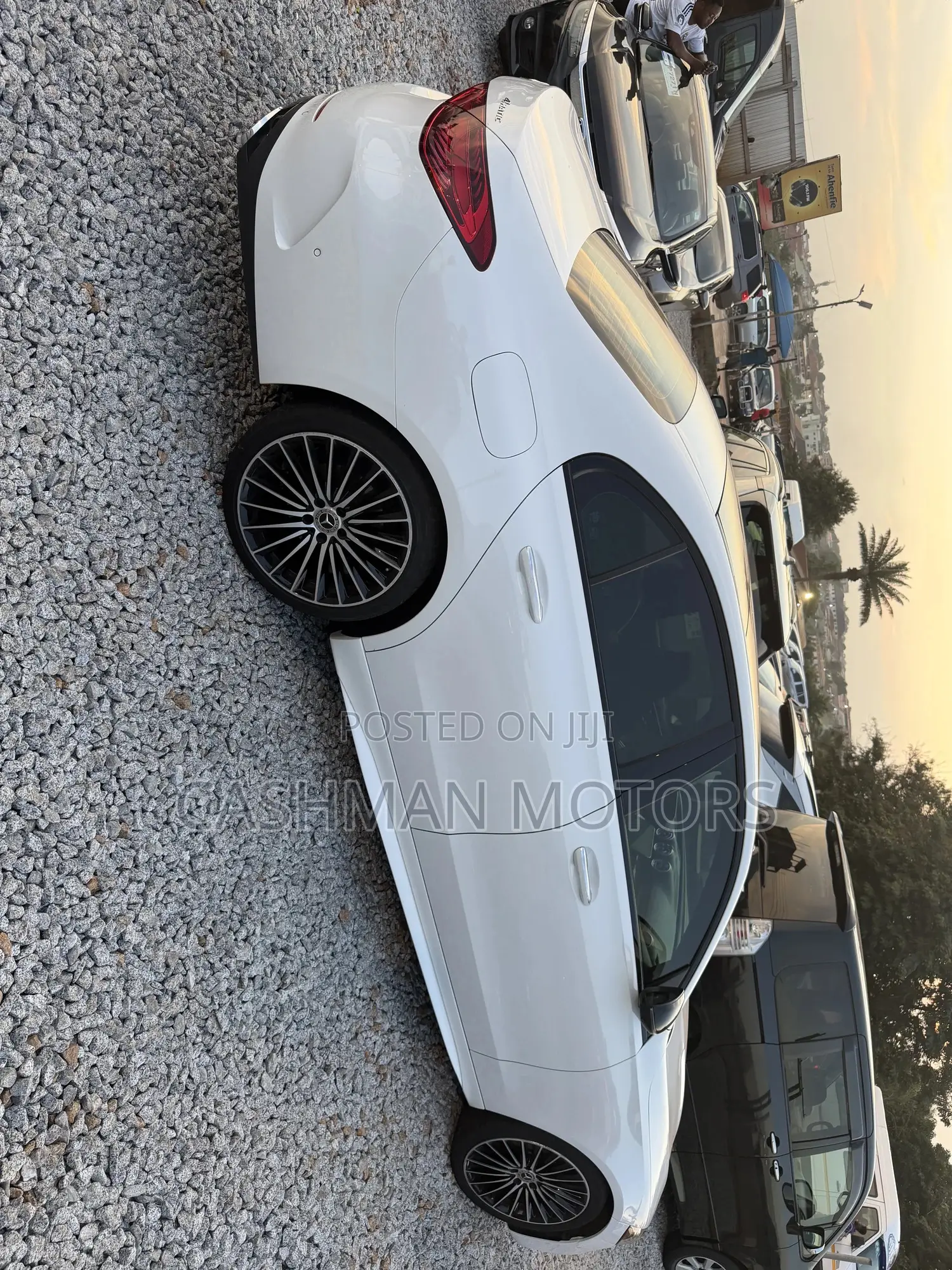 Mercedes-Benz C300 2022 White
