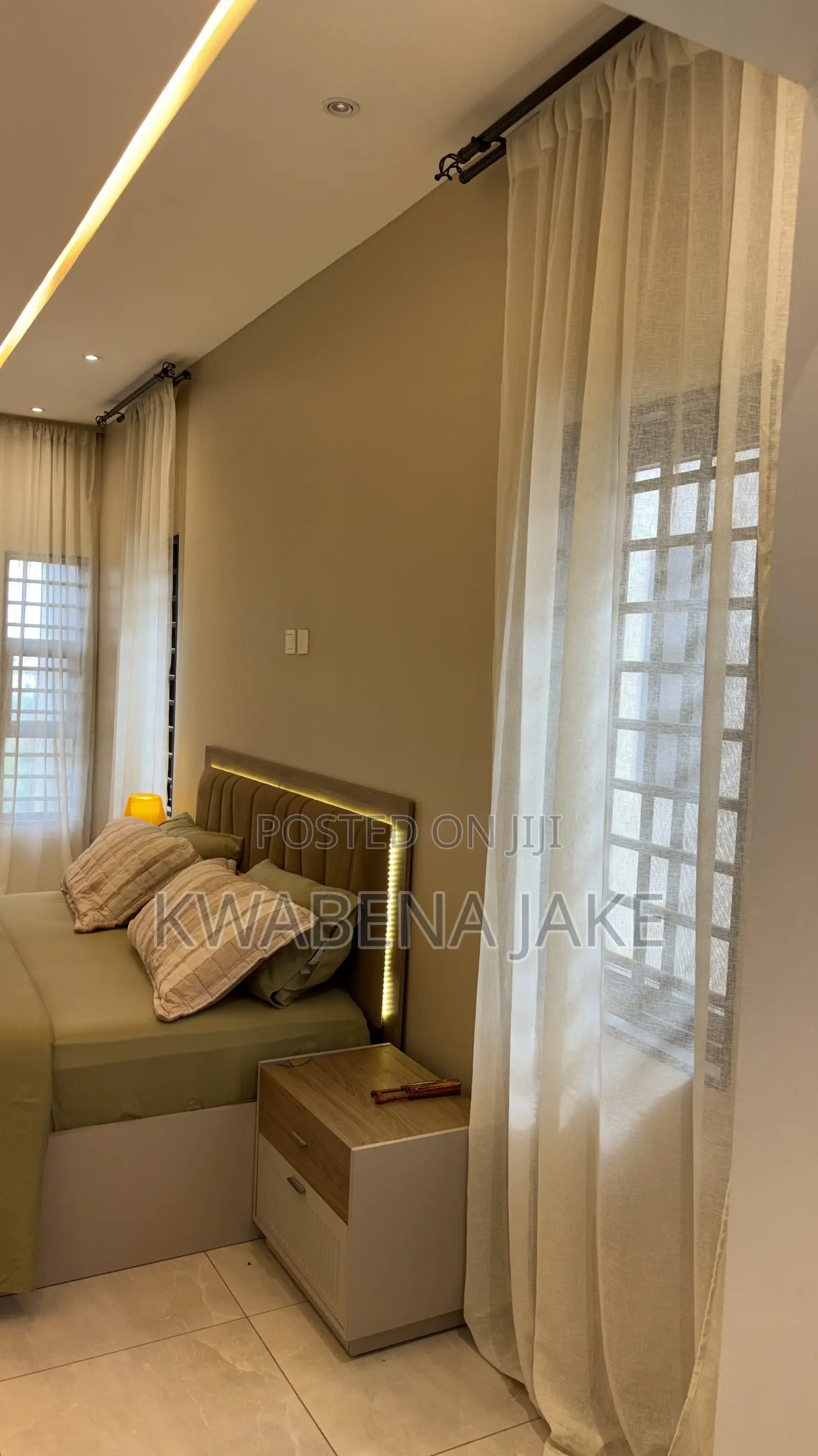 Short Stay Air BNB Apartment (4 Bedroom)