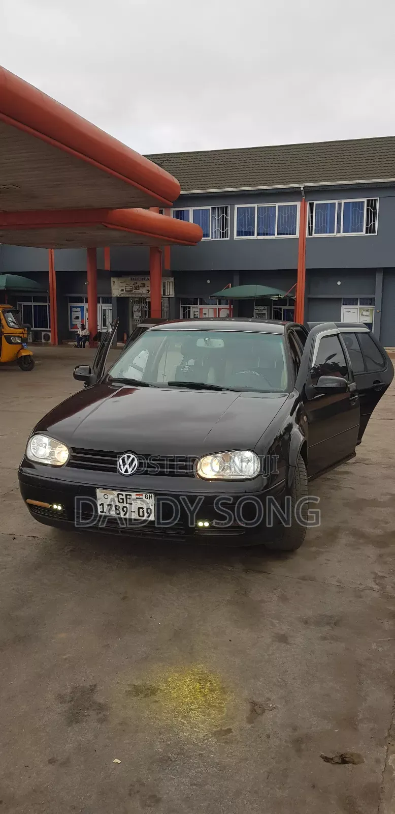 Volkswagen Golf 1.6 2000 Black