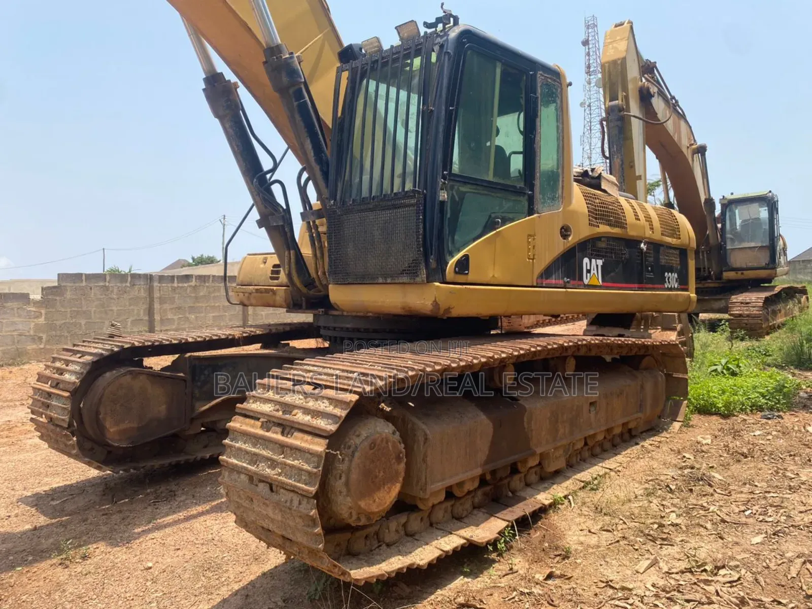 Caterpillar 330c Excavator.