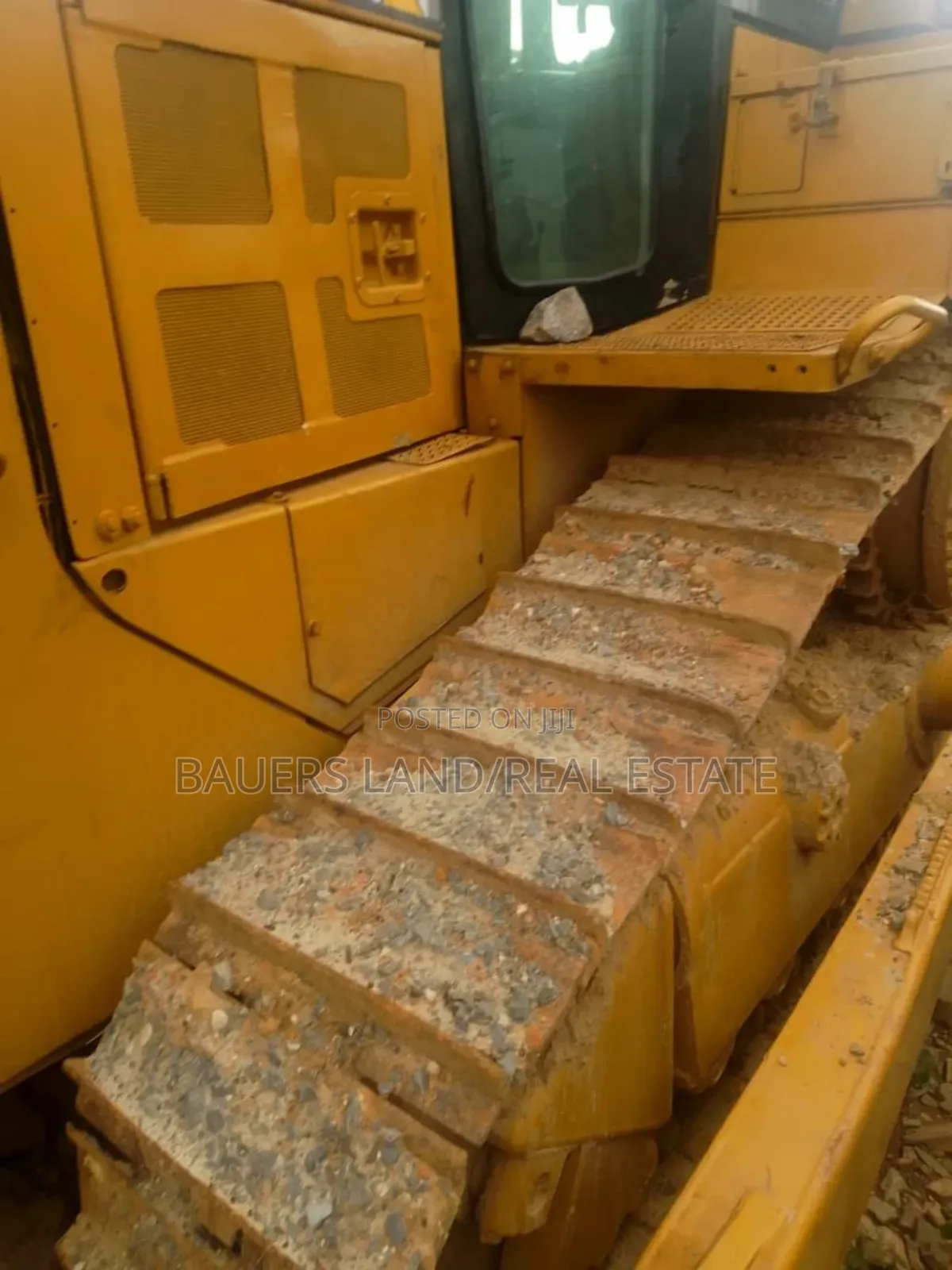 Caterpillar D6r Bulldozer.
