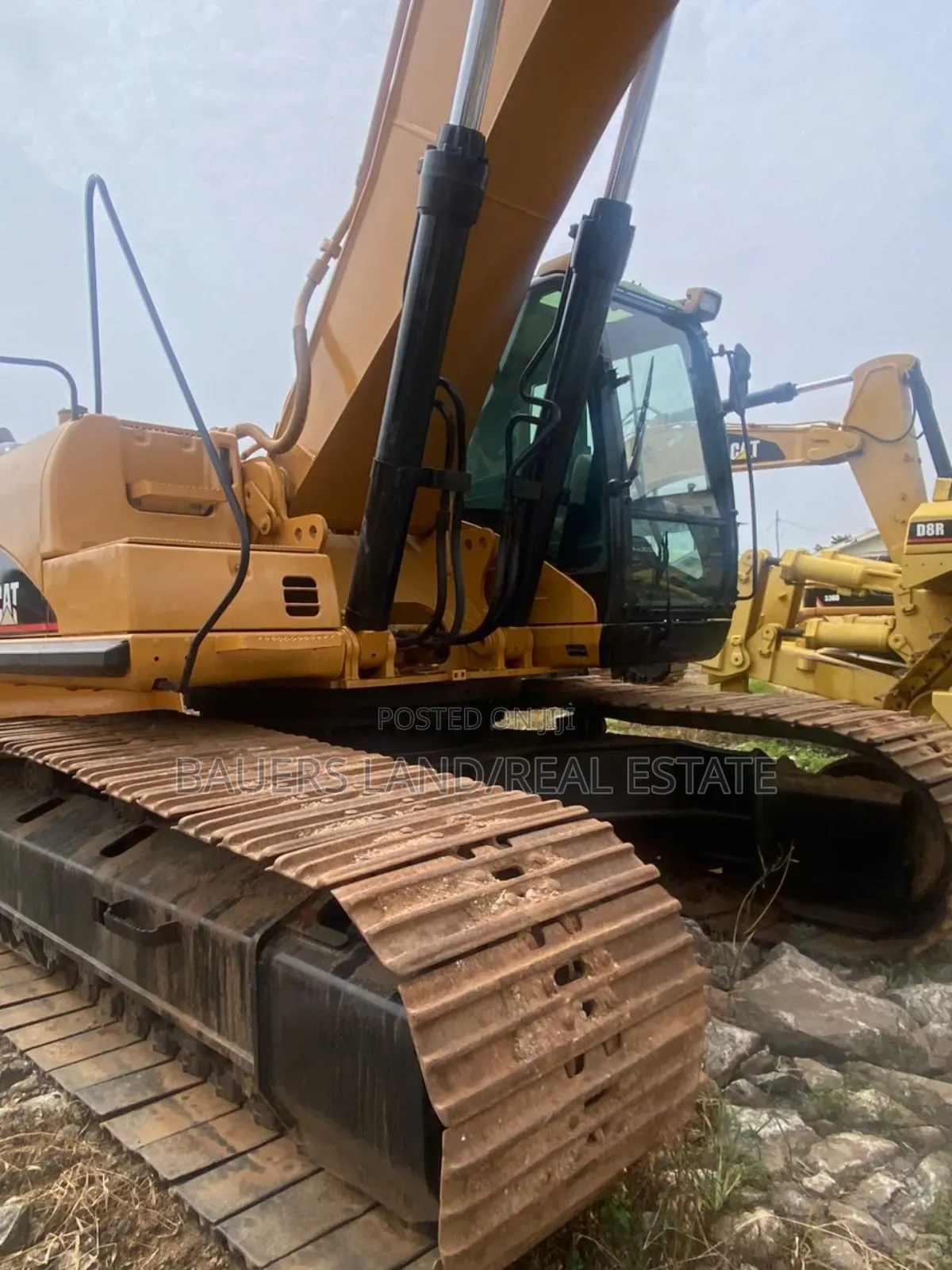 Caterpillar 330c L Crawler Excavator.