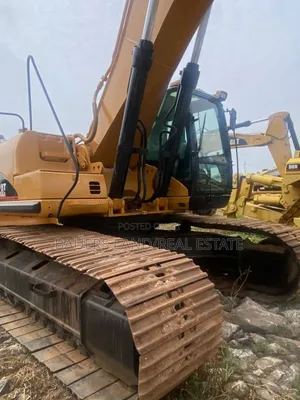 Caterpillar 330c L Crawler Excavator.