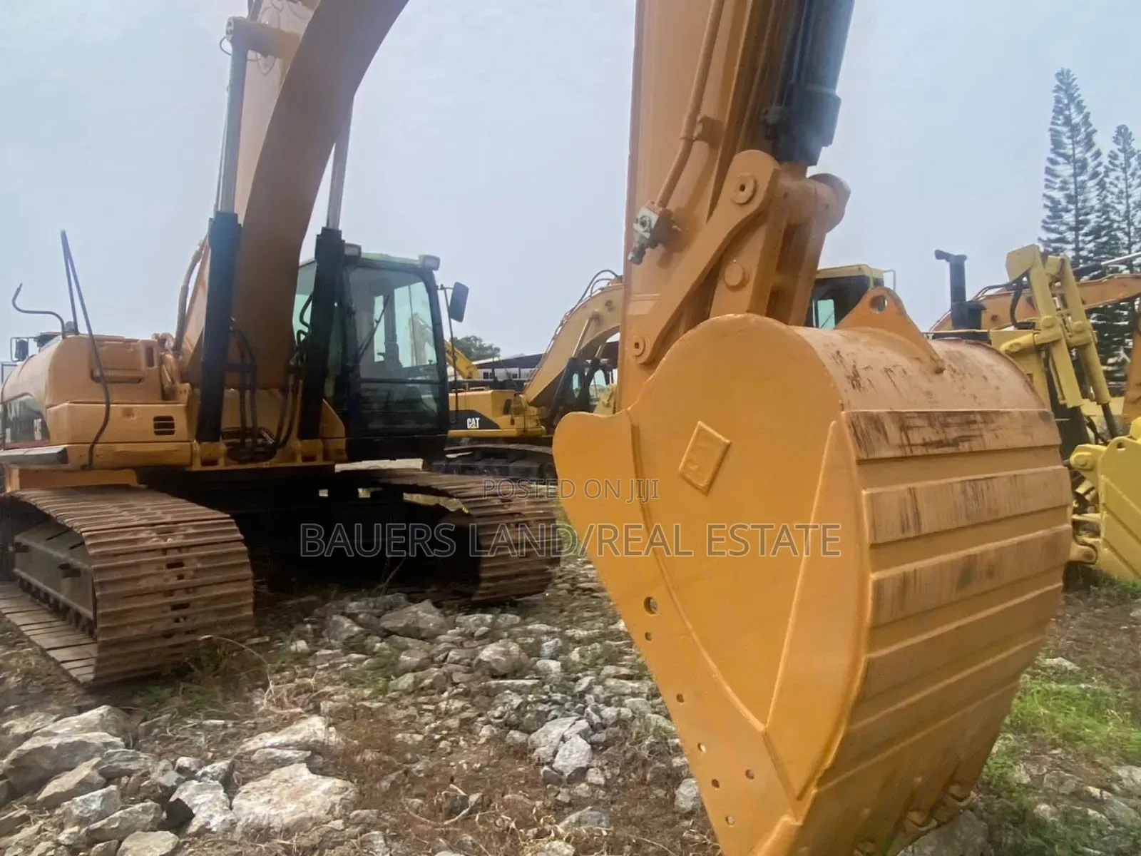 Caterpillar 330c L Crawler Excavator.