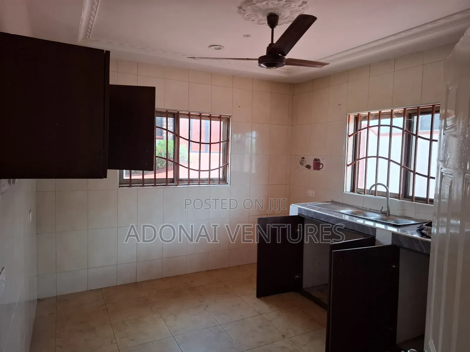 3bdrm Apartment in Atasomanso, Kumasi Metropolitan for rent