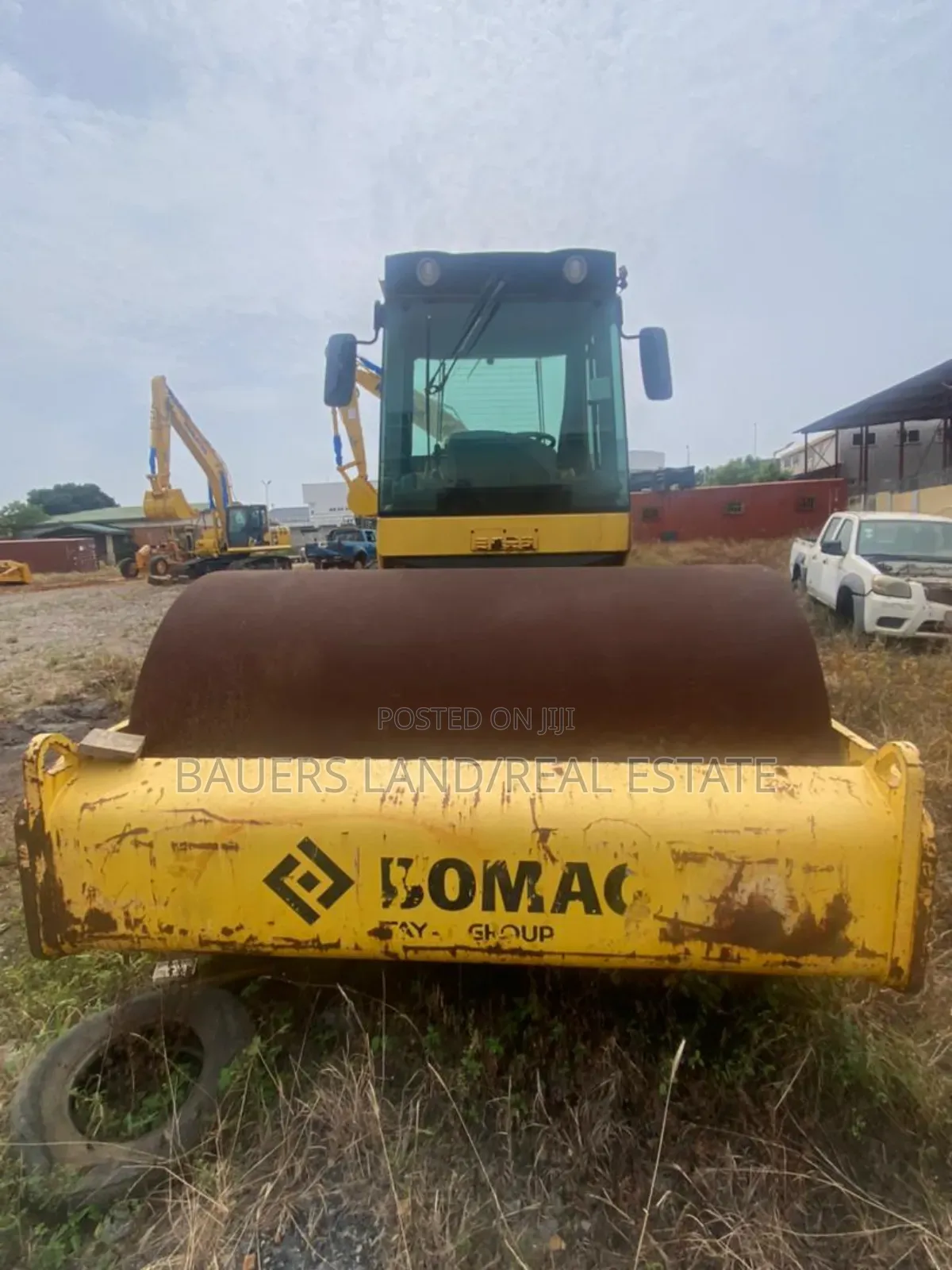 Bomag Bw211-D40 Single Drum Compactor.