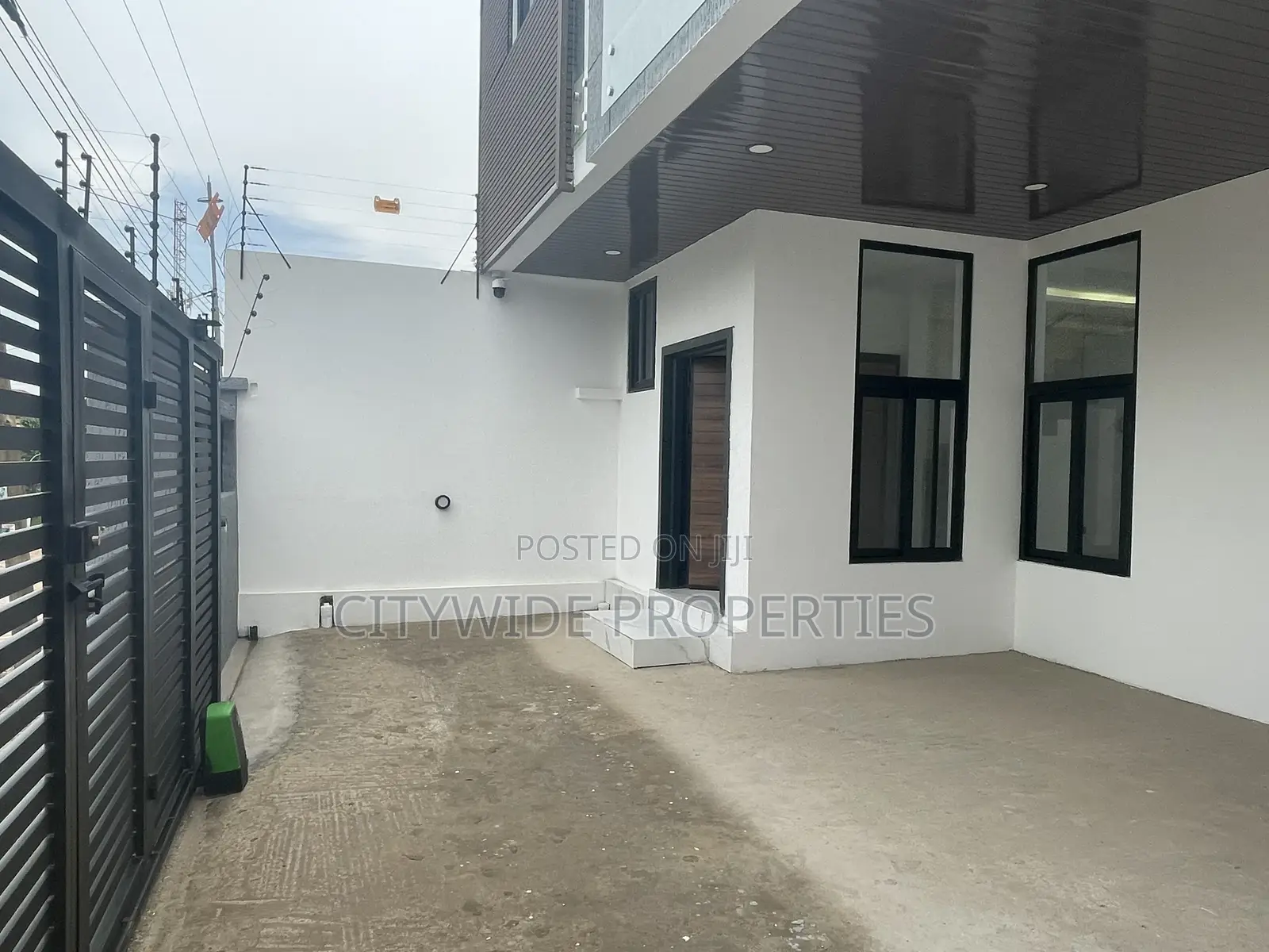 3bdrm House in West Legon, Presby Church Area for sale