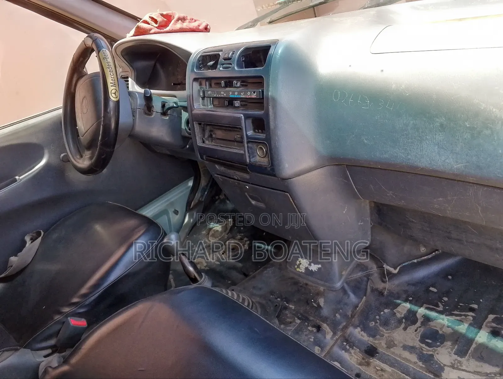 Toyota HiAce 1998 Grey