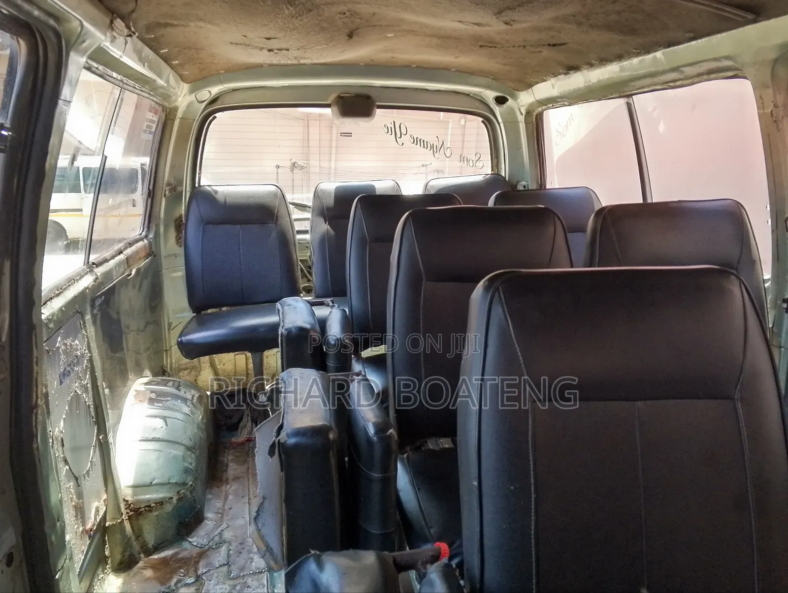 Toyota HiAce 1998 Grey