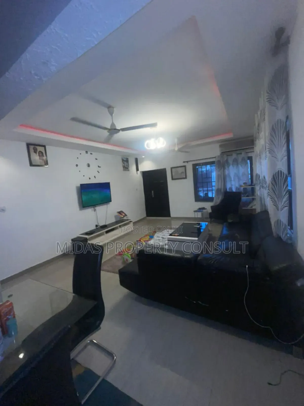 5bdrm House in 3 Junction, Amasaman for sale