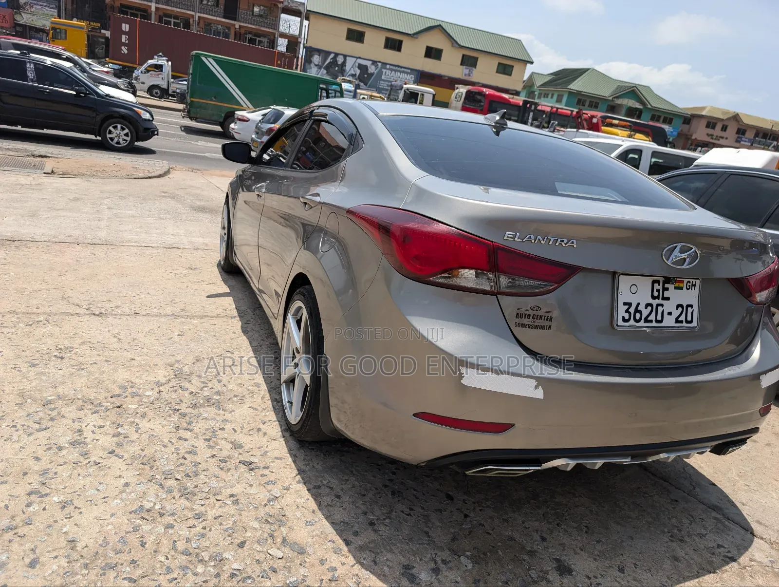 Hyundai Elantra SE 4dr Sedan (1.8L 4cyl 6A) 2015 Gold