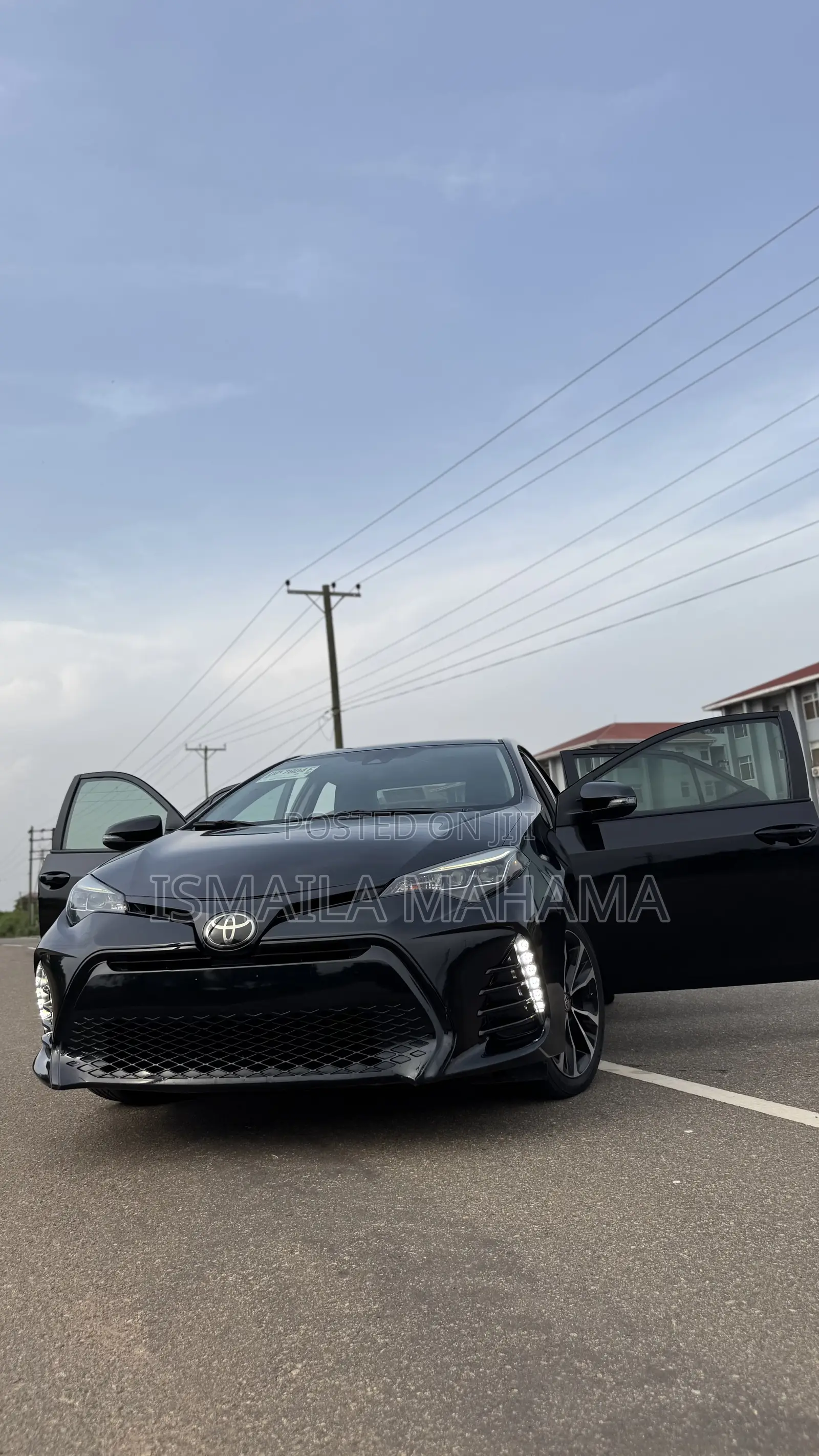 Toyota Corolla SE (1.8L 4cyl 2A) 2018 Black