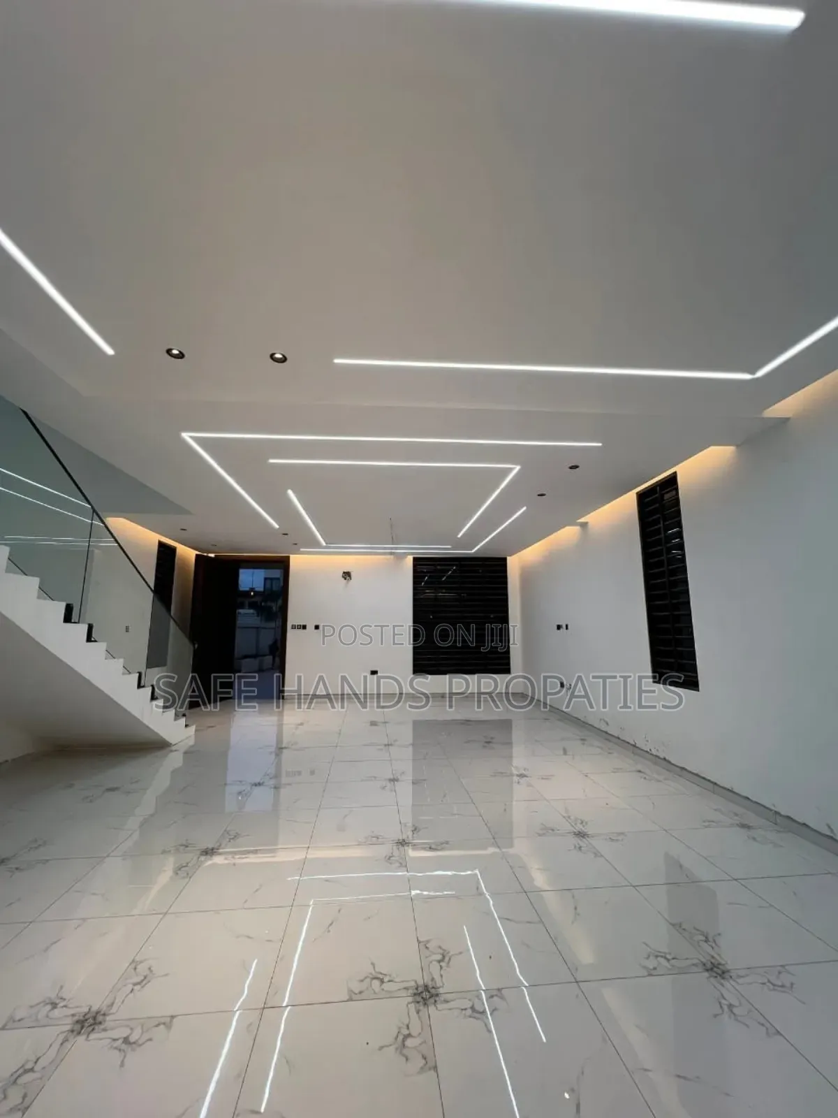 3bdrm Duplex in Accra Metropolitan for sale