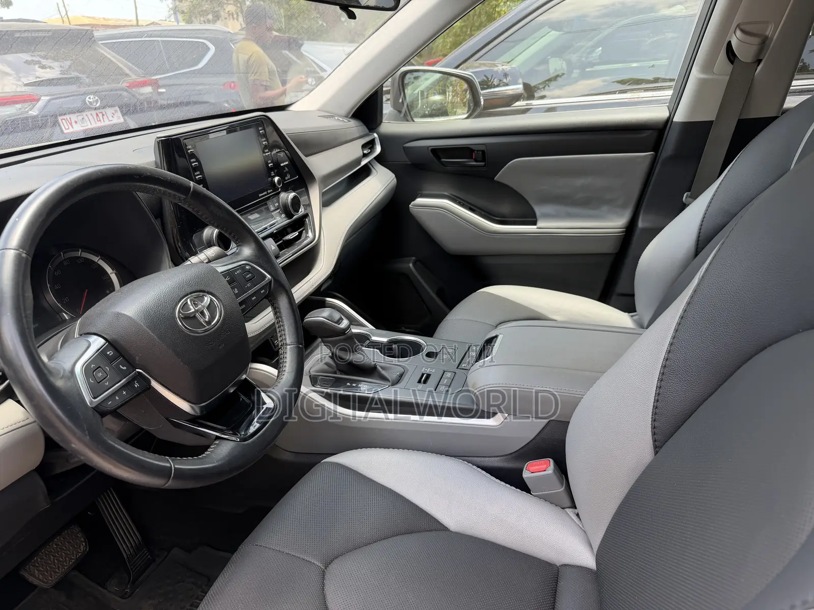 Toyota Highlander LE AWD 2020 Blue