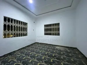 1bdrm Apartment in Lapaz Race Course, Nyanmekye for rent