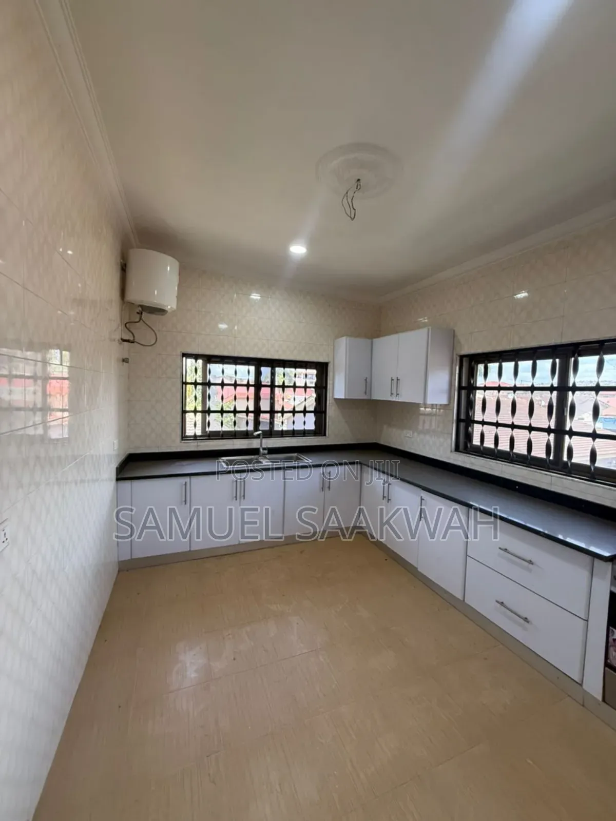 5bdrm House in Old Barrier Scc for sale