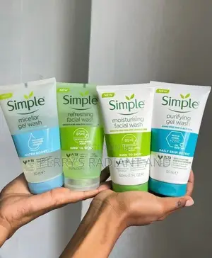 Simple Moisturizing Facial Wash