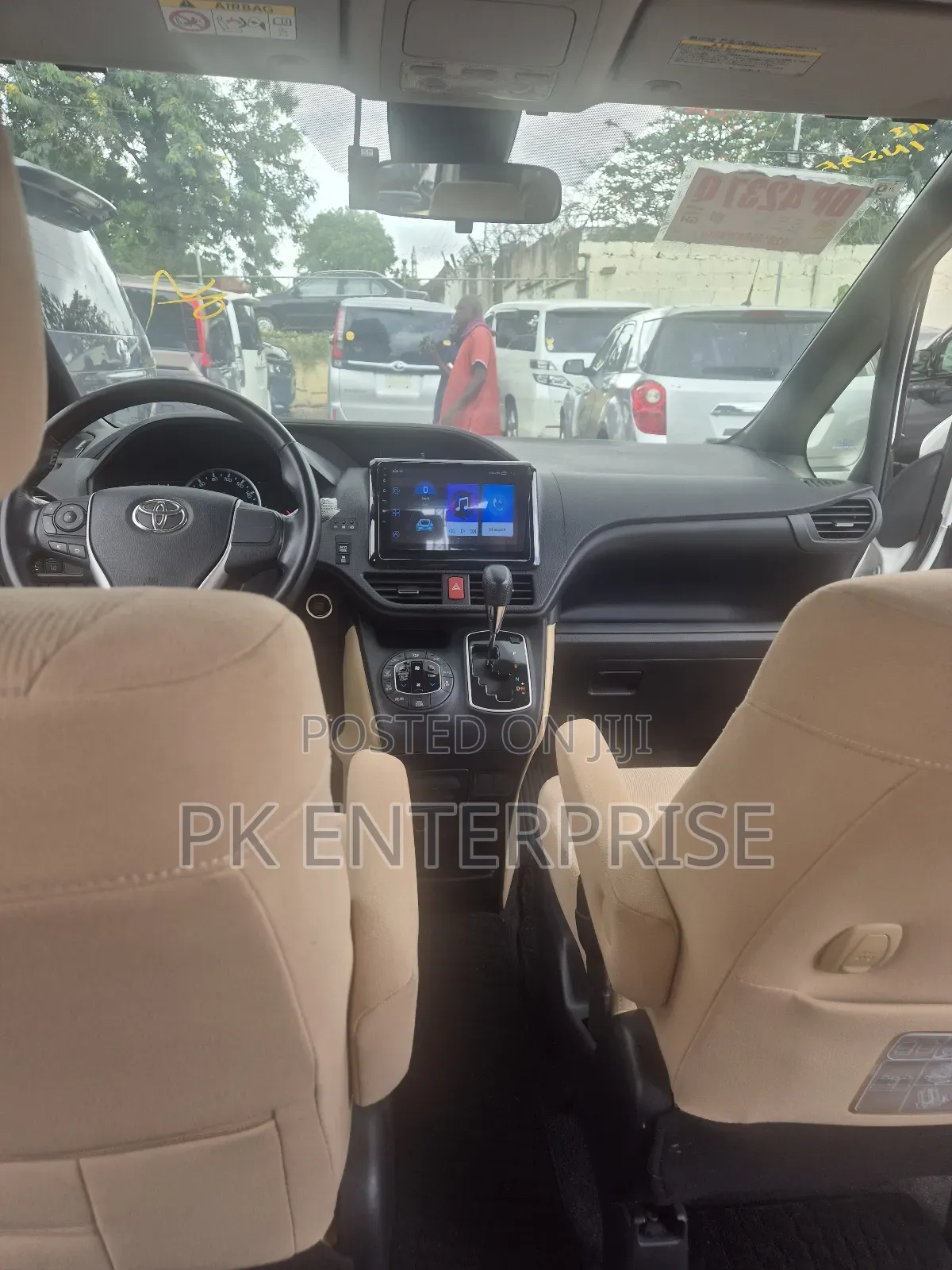 Toyota Noah 2016 White