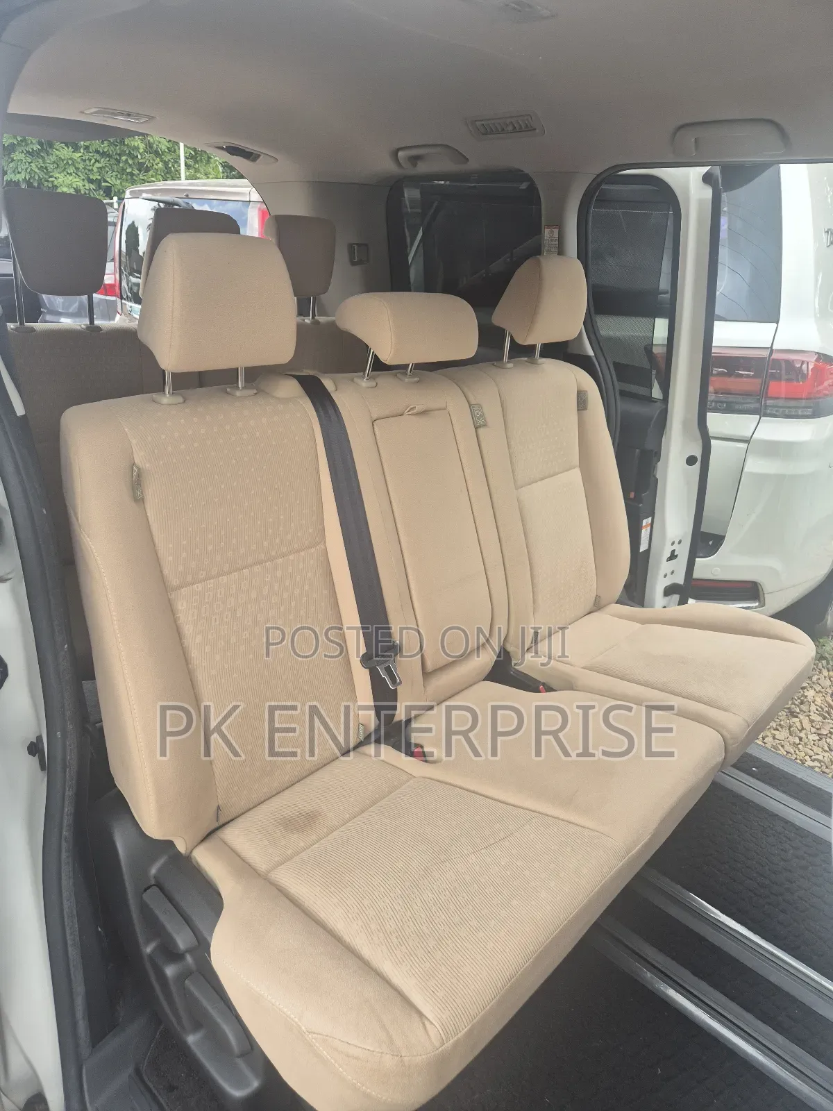 Toyota Noah 2016 White