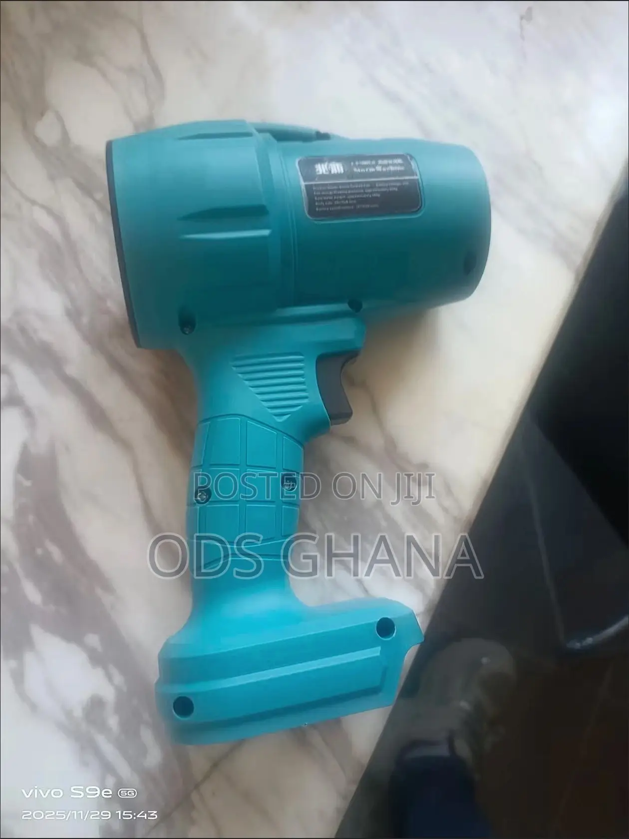 Portable Cordless Blower – Professional Tool for Home Workshop