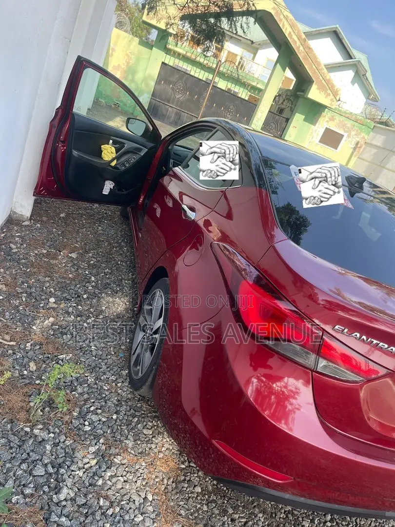 Hyundai Elantra 2016 Red