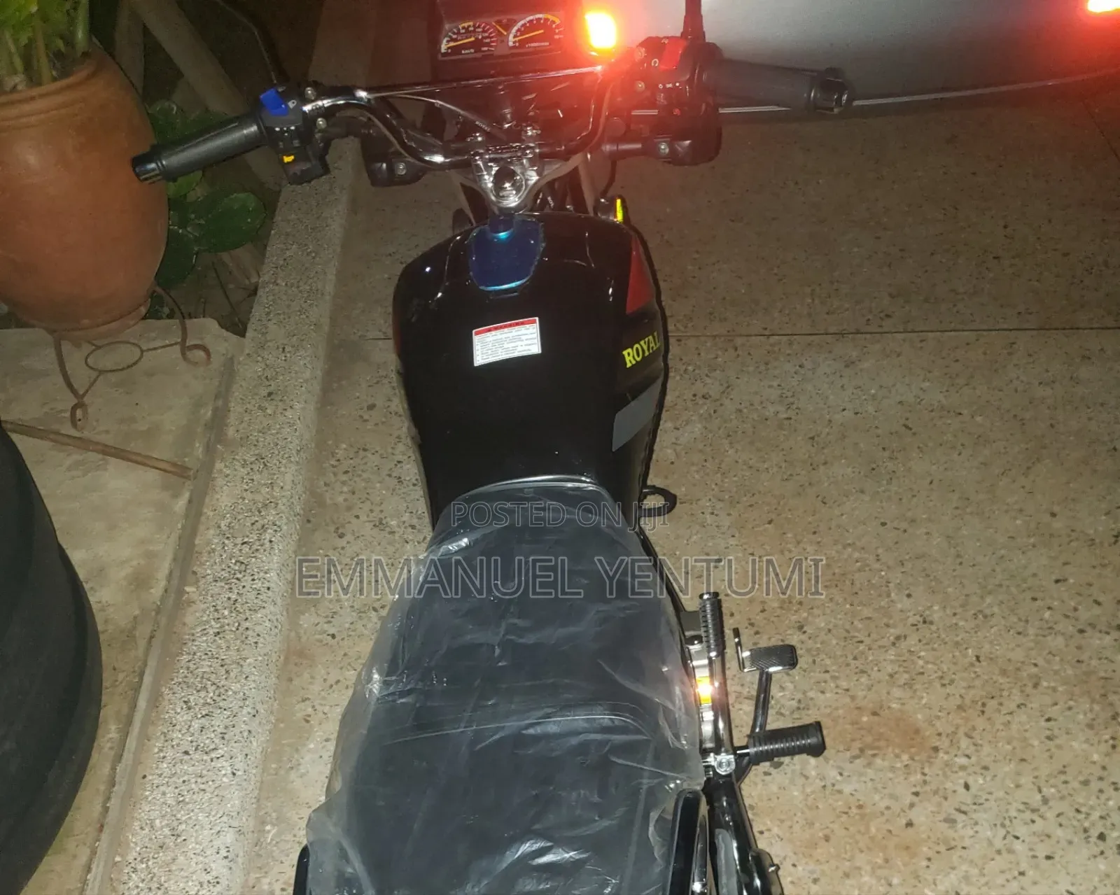 New Royal RY125 2025 Black
