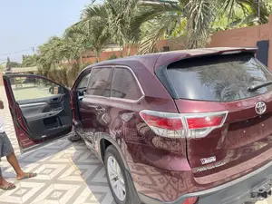 Toyota Highlander 2016 Red