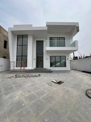 4bdrm House in Adjiringanor, Ability for sale