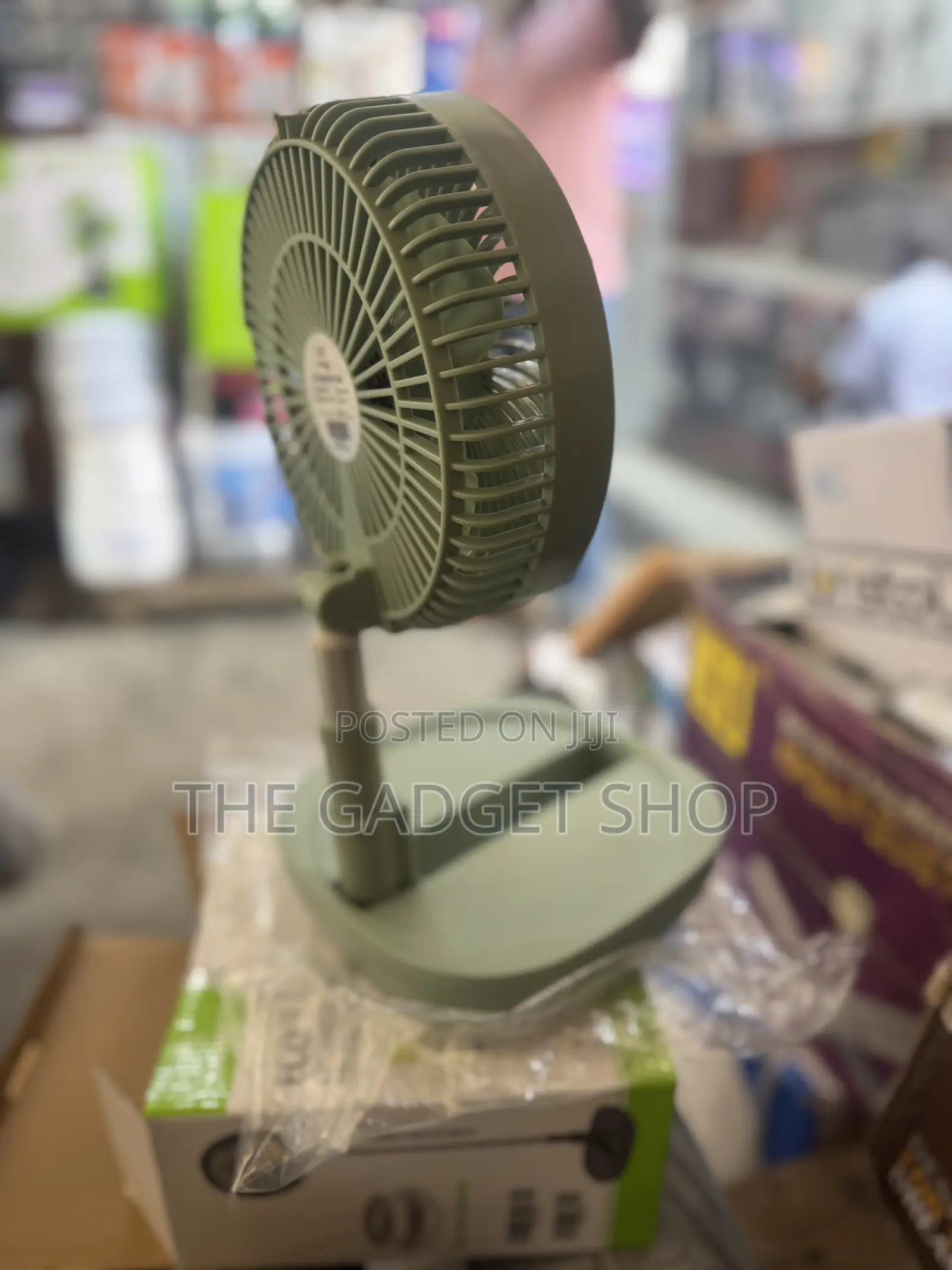 Rechargeable Foldable Fan