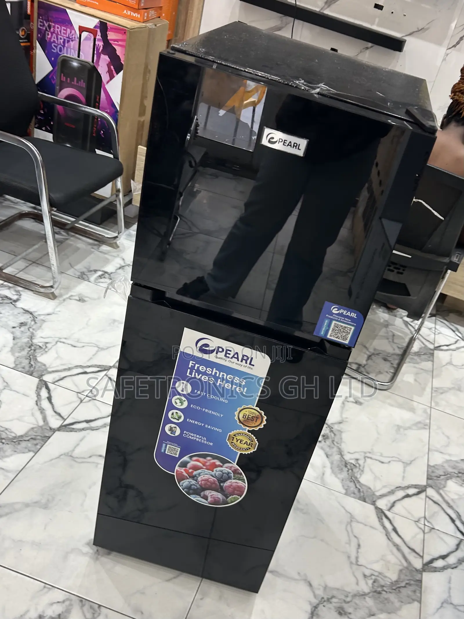 Grab Black Glass 2 Doors Top Freezer Pearl Refrigerator