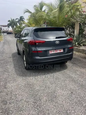 Hyundai Tucson SE 2021 Gray