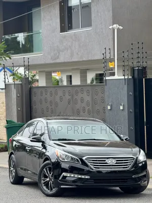 Hyundai Sonata Base Sedan FWD (2.4L 4cyl 6A) 2017 Black