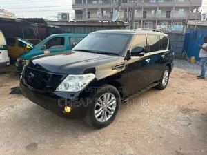 Nissan Patrol 5.6 2012 Black