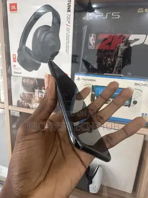 Apple iPhone 11 Pro Max 64 GB Green